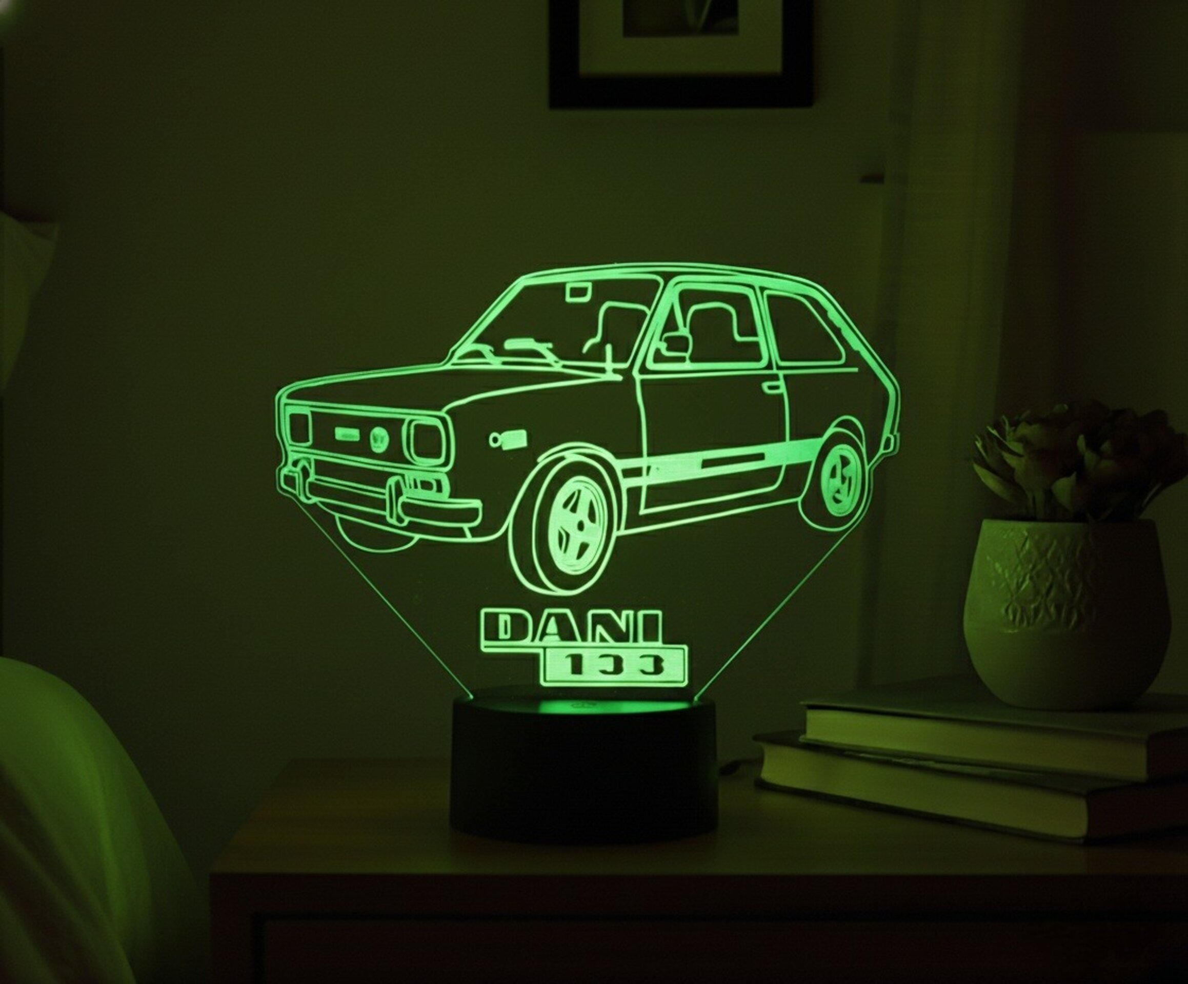 Lampara led 3D coche clasico Seat 133. Personalizable - 4