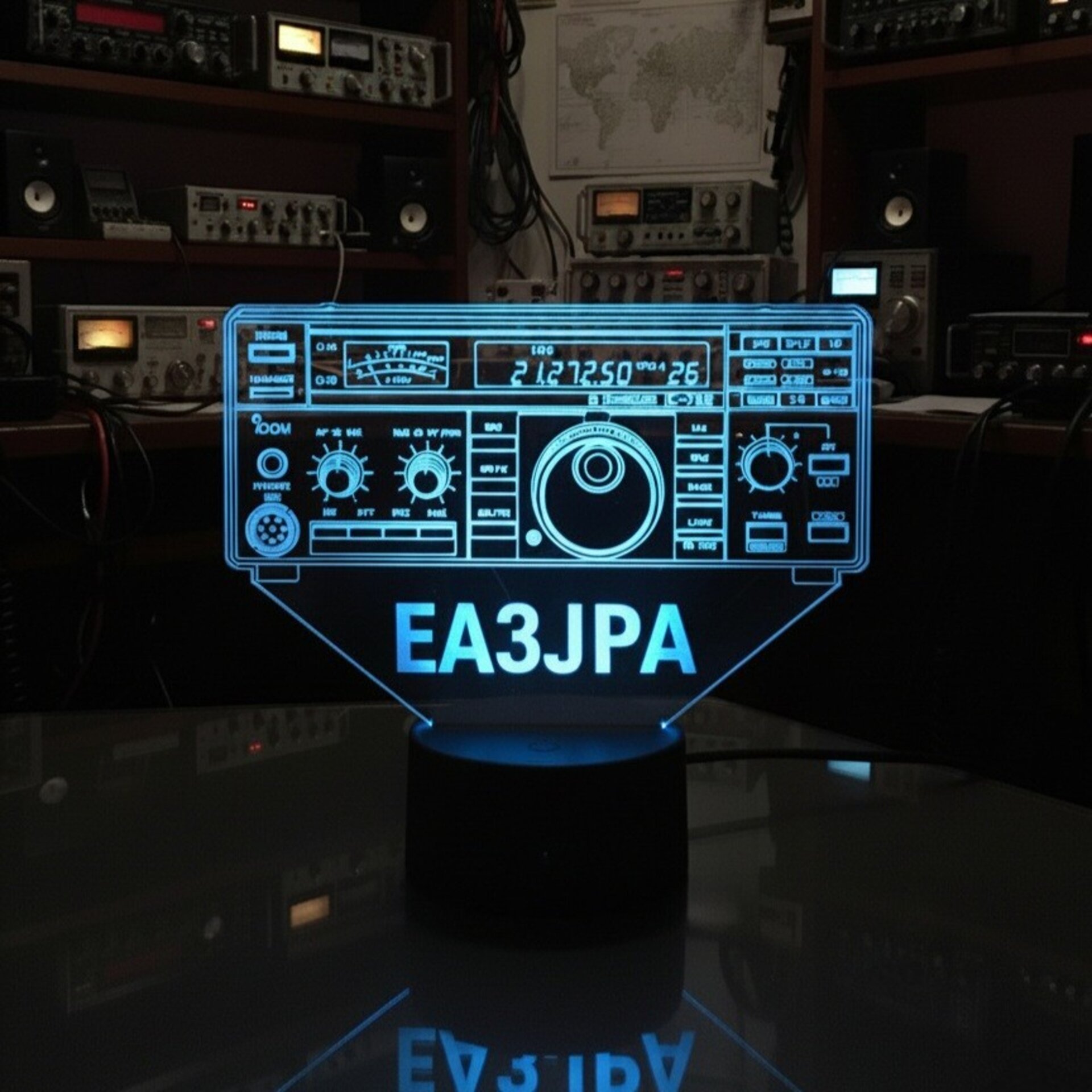 Lampara led 3d Emisora radioaficionado ICOM 725 personalizada con indicativo - 2