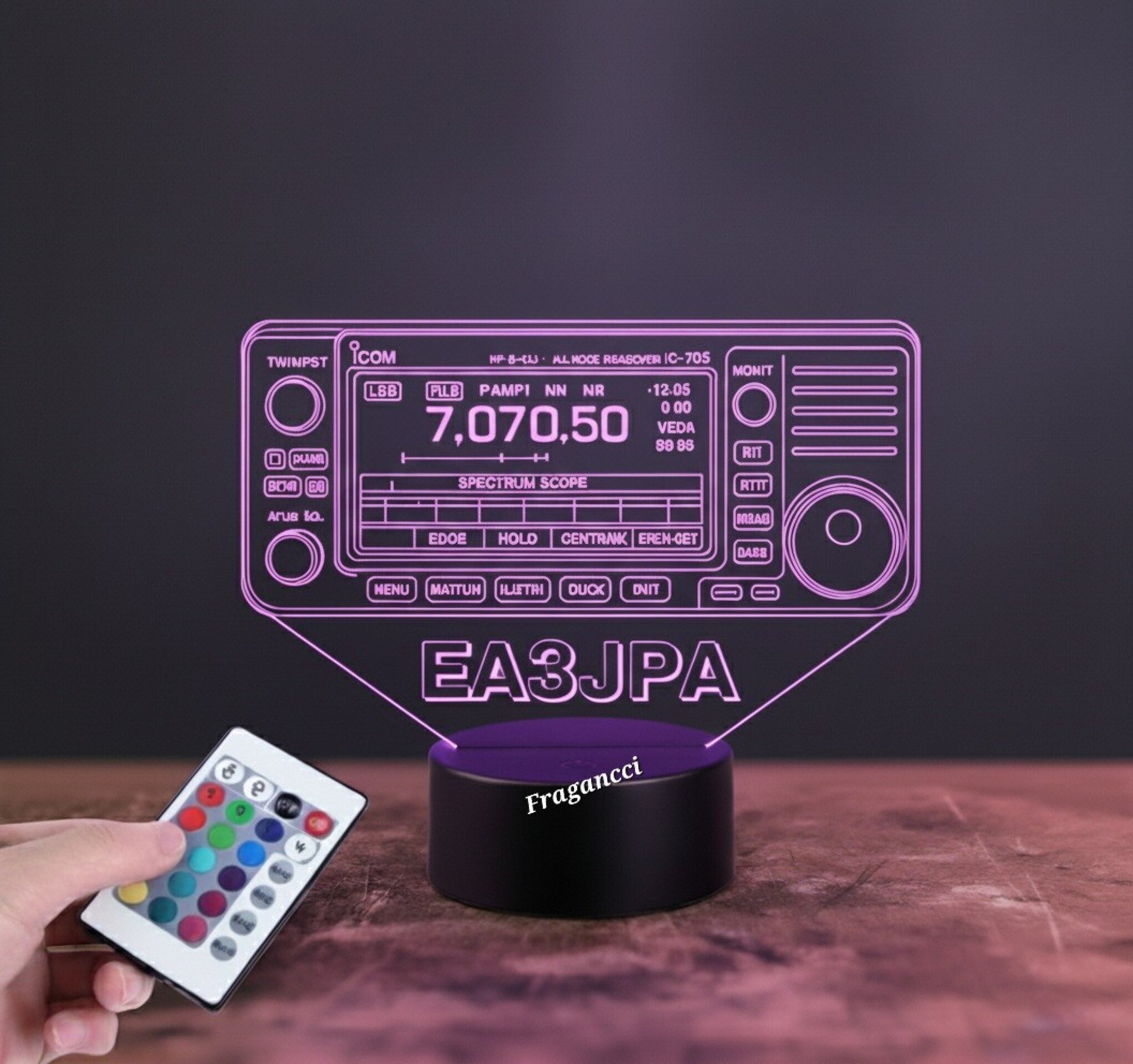 Lampara led 3d Emisora radioaficionado ICOM IC 705 personalizada con indicativo. - 4